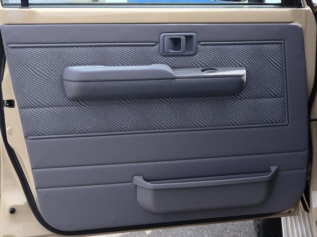LANDCRUISER van