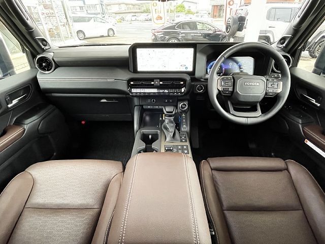 LANDCRUISER 250