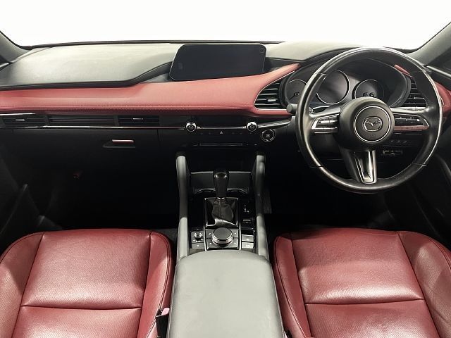MAZDA3 FASTBACK