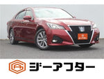 CROWN sedan hybrid