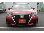 CROWN sedan hybrid