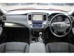 CROWN sedan hybrid