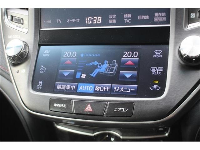 CROWN sedan hybrid