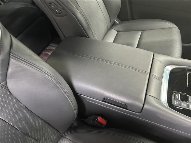 ALPHARD hybrid 4WD