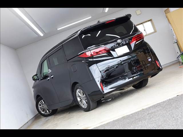 ALPHARD hybrid