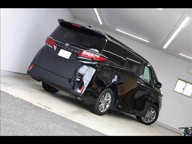 ALPHARD hybrid