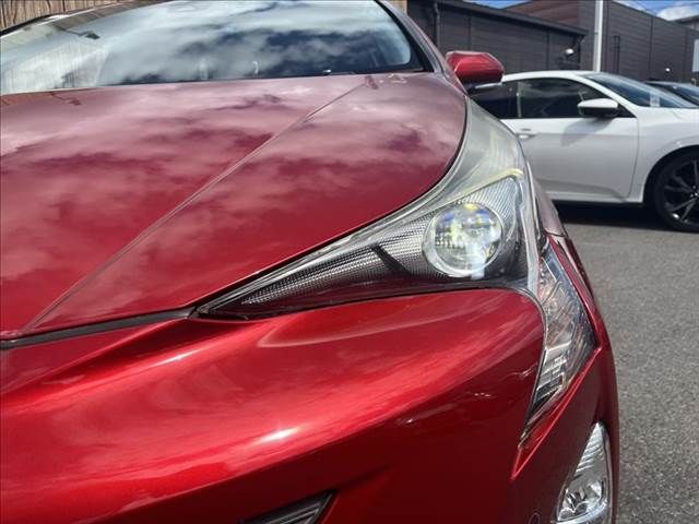 PRIUS 4WD