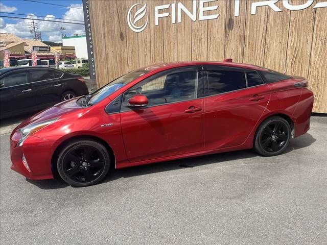 PRIUS 4WD