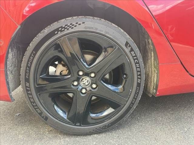 PRIUS 4WD