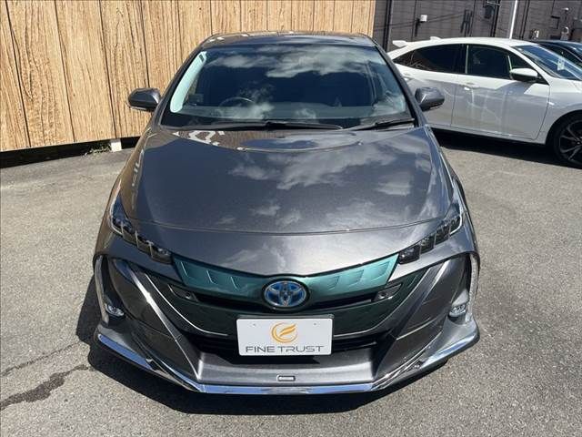 PRIUS PHV