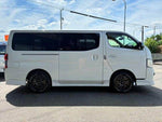 NV350 CARAVAN 4WD