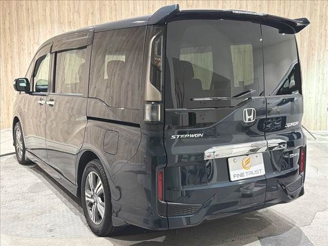 STEPWAGON e:HEV SPADA