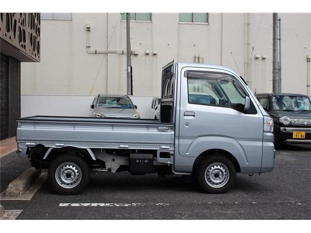 PIXIS truck 4WD