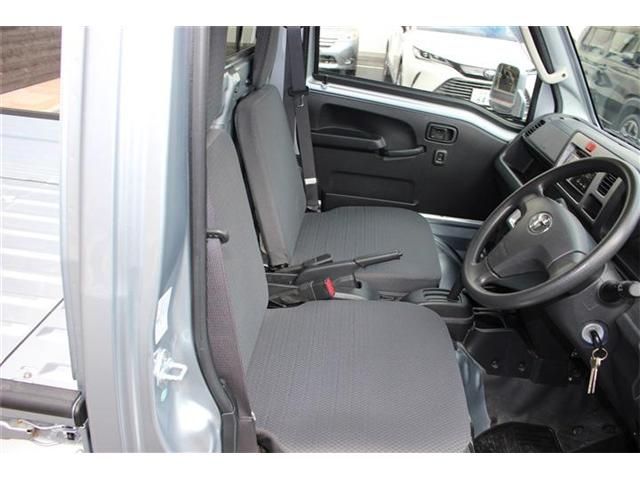 PIXIS truck 4WD