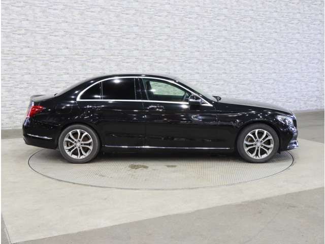 MERCEDES BENZ C class sedan