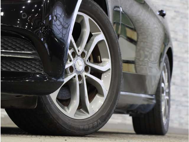 MERCEDES BENZ C class sedan