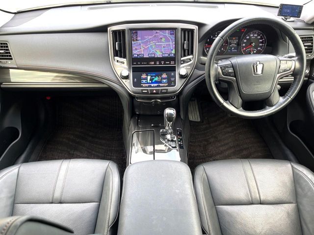 CROWN sedan