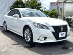 CROWN sedan