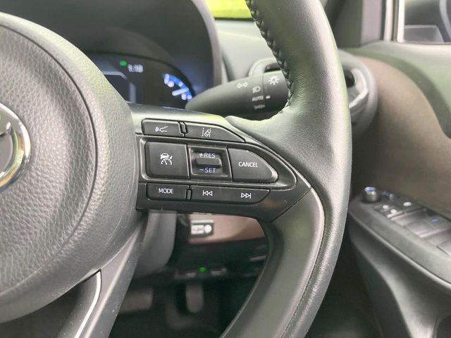 YARIS CROSS HYBRID