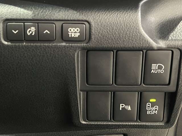 LEXUS IS200t