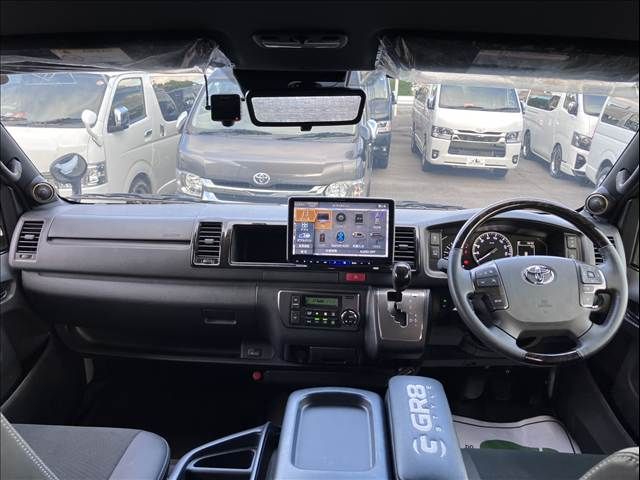 HIACE van 4WD