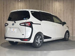 SIENTA HYBRID