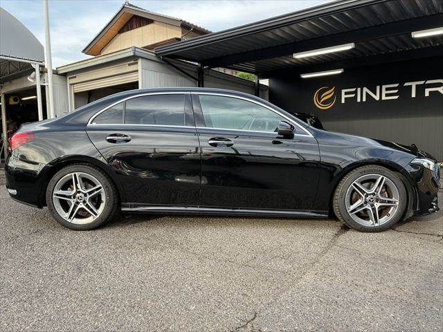 MERCEDES BENZ A class sedan