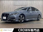 CROWN sedan hybrid