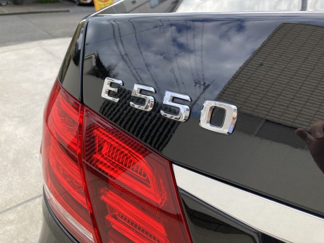 MERCEDES BENZ E class sedan