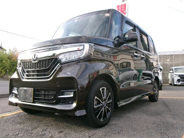 N BOX CUSTOM