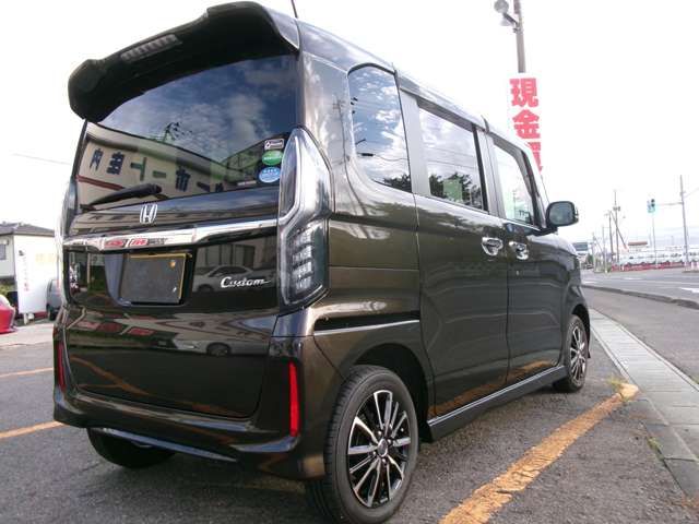 N BOX CUSTOM