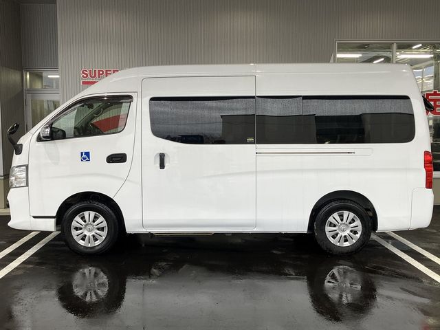 NV350 CARAVAN 4WD