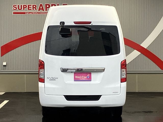 NV350 CARAVAN 4WD