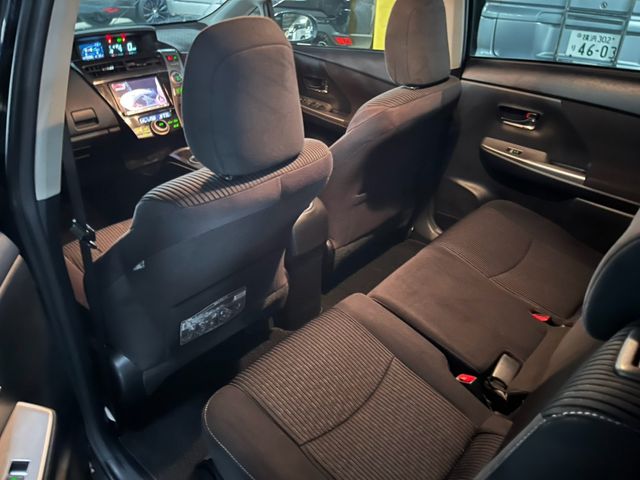 PRIUS Alpha