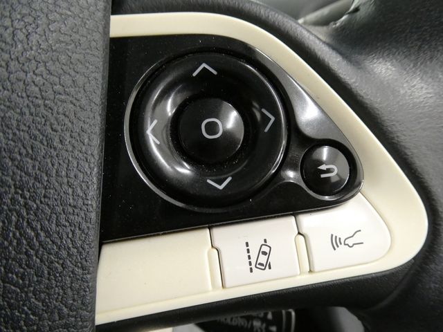 PRIUS 4WD