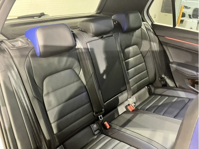 VOLKSWAGEN GOLF R