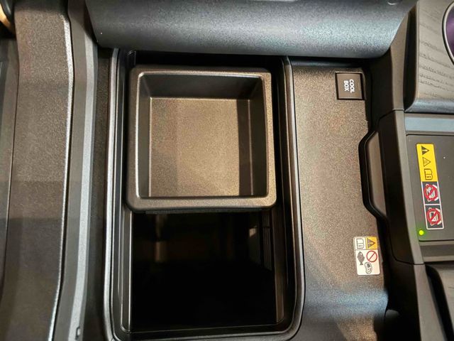 LEXUS LX600