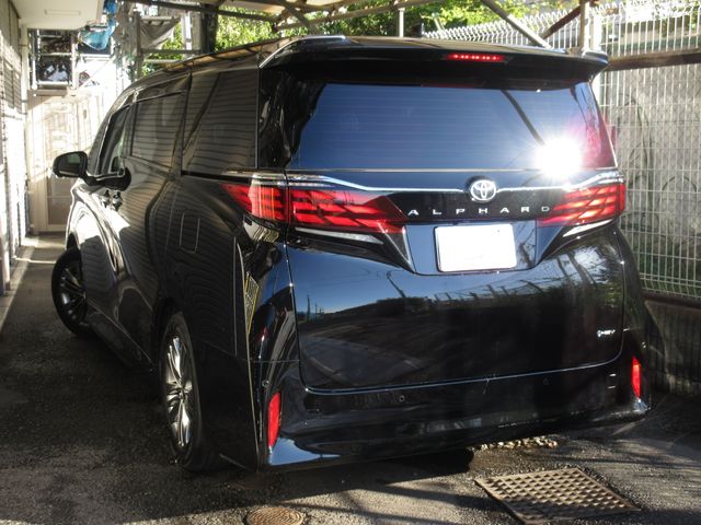 ALPHARD hybrid