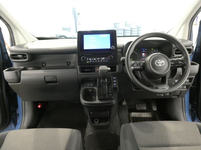 SIENTA HYBRID