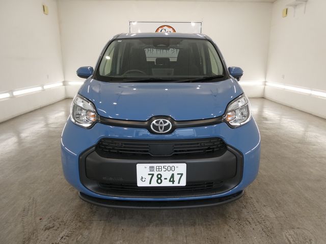 SIENTA HYBRID
