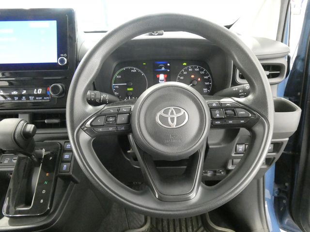 SIENTA HYBRID