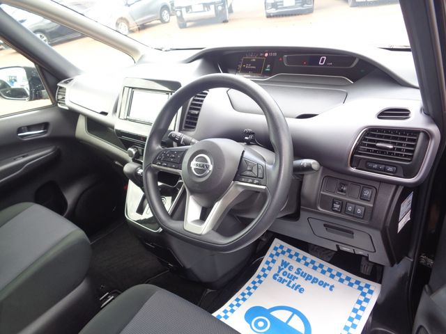 SERENA  S-HYBRID 4WD