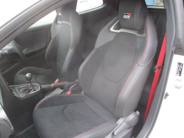 GR YARIS