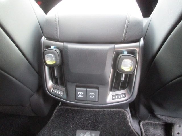 CROWN sedan hybrid 4WD