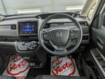 FREED plus HYBRID 4WD