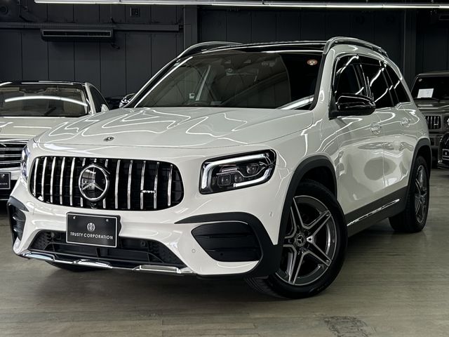 MERCEDES BENZ GLB