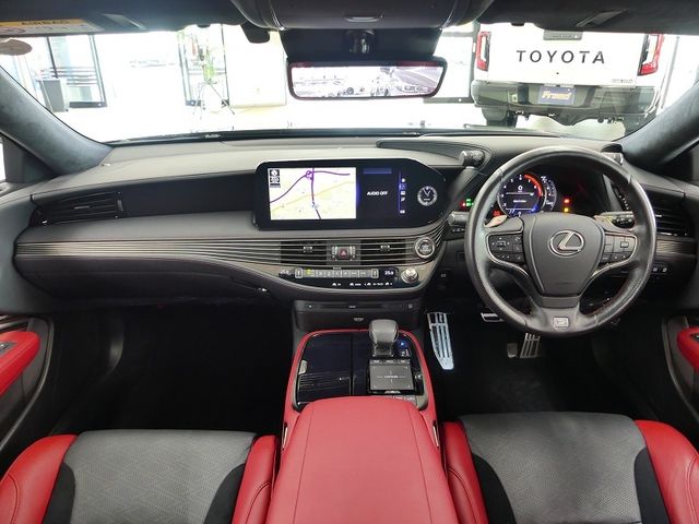 LEXUS LS500