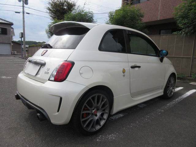ABARTH 695