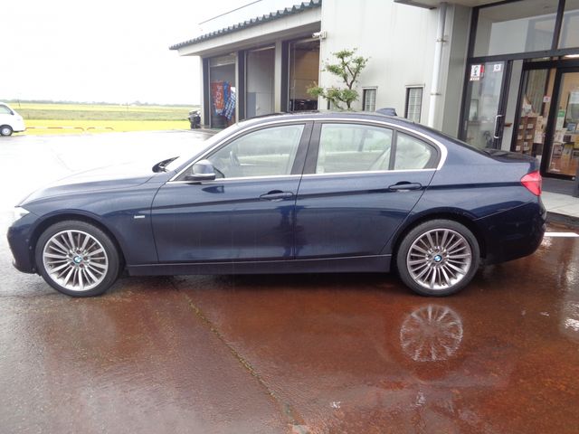 BMW 3series sedan