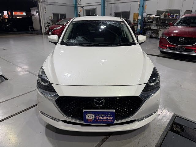 MAZDA2